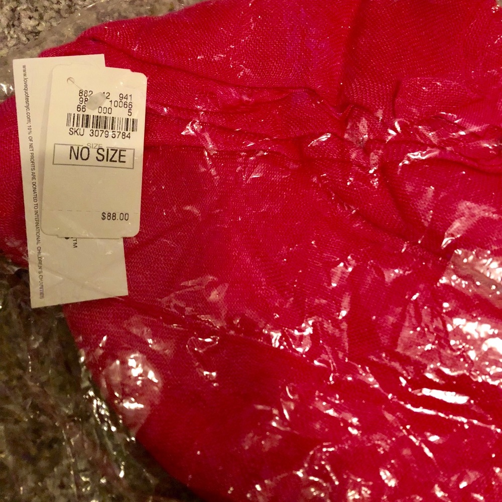 NWT Love Quotes scarf in hot pink